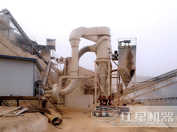 硅石磨粉現(xiàn)場