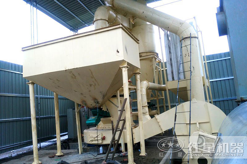 400目的石灰石磨粉機應(yīng)用現(xiàn)場