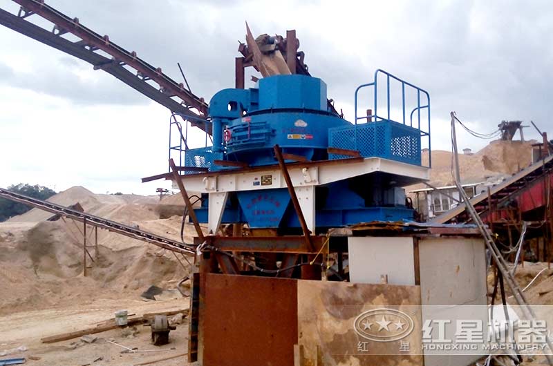 日產(chǎn)500噸制砂機(jī)作業(yè)現(xiàn)場