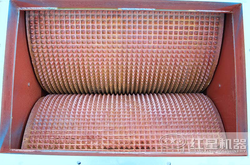 紅星雙齒輥破碎機(jī)品質(zhì)保障